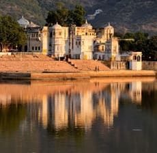 viajes-a-la-india-en-grupo-lago-pushkar